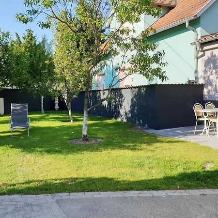 Chez Stef Hotel Marckolsheim Bagian luar foto